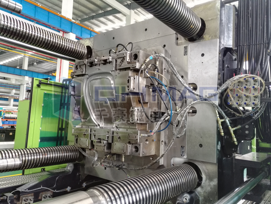 人工手扳換模有多難？看看本文視頻便知！