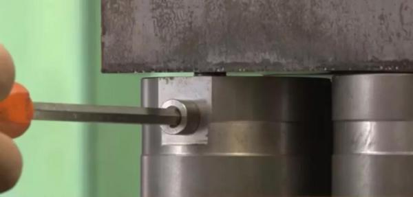 加工中心電永磁吸盤(pán)加裝工藝