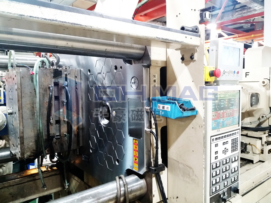 注塑機(jī)快速換模系統(tǒng)—節(jié)省時(shí)間和金錢才是王道！