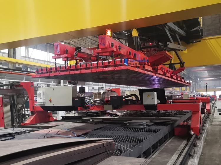 鋼板怎么吊裝？你見過這款“磁吸”30噸超大鋼板無損吊裝吊具嗎？