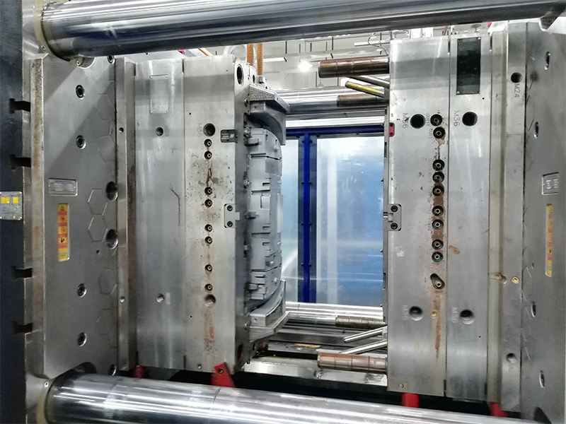 電永磁吸盤,注塑機(jī)快速換模,電永磁起重器